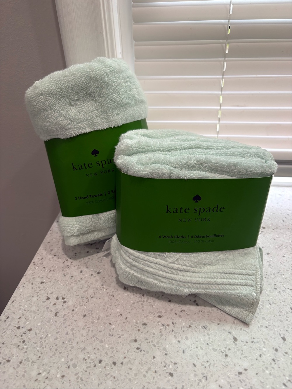 NWT kate spade Mint Green Bath Set- Hand Towels-Set of 2 and Washcloths-Set of 4